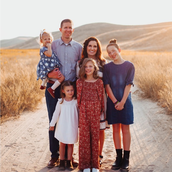 Meet your Posher, Kenna - Picture 1 of 5